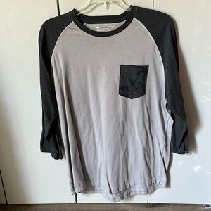 Men’s under Armour heatgear shirt!